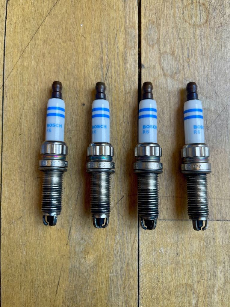 BMW Iridium Spark Plugs x4 | Bosch 408110270