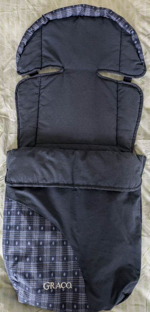 Baby equipment bundle -Cosy Toes, pushchair liner and cover plus extra bits as shown in photo 4
