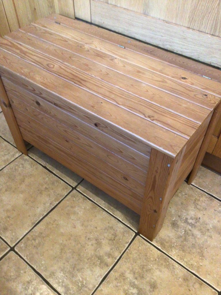 Solid wood chest