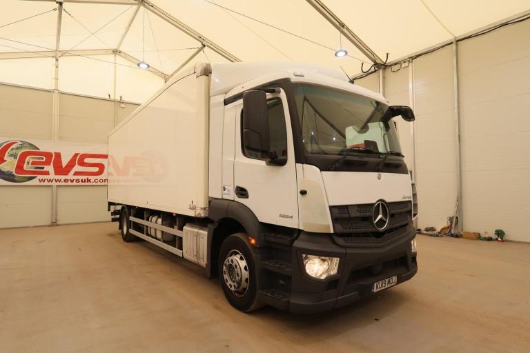 2019 (19 PLATE) Mercedes Benz Antos 1824 4x2 Euro 6 Refrigerated