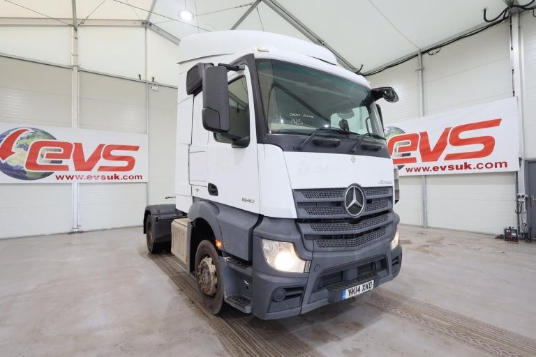 2014 (14 PLATE) Mercedes Benz ACTROS 1840 4x2 Euro 6 Tractor Units
