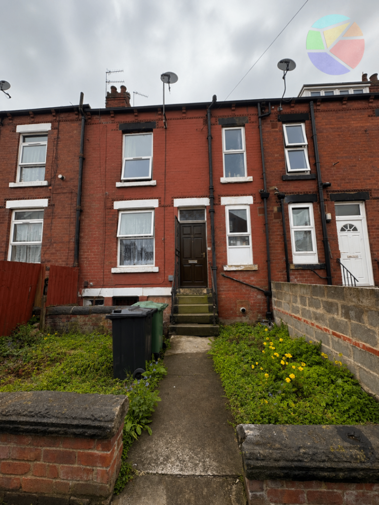 2 Bedroom Terrace Back to back to LET