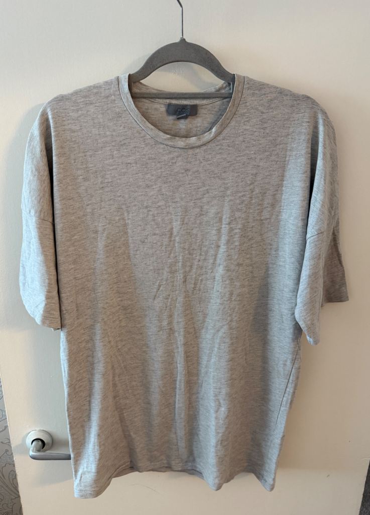Men’s Designer T-shirts Size Large 