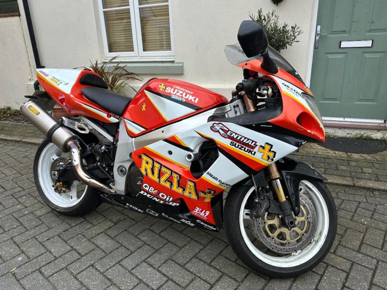 Suzuki GSXR 1000 K1 Rizzla race rep