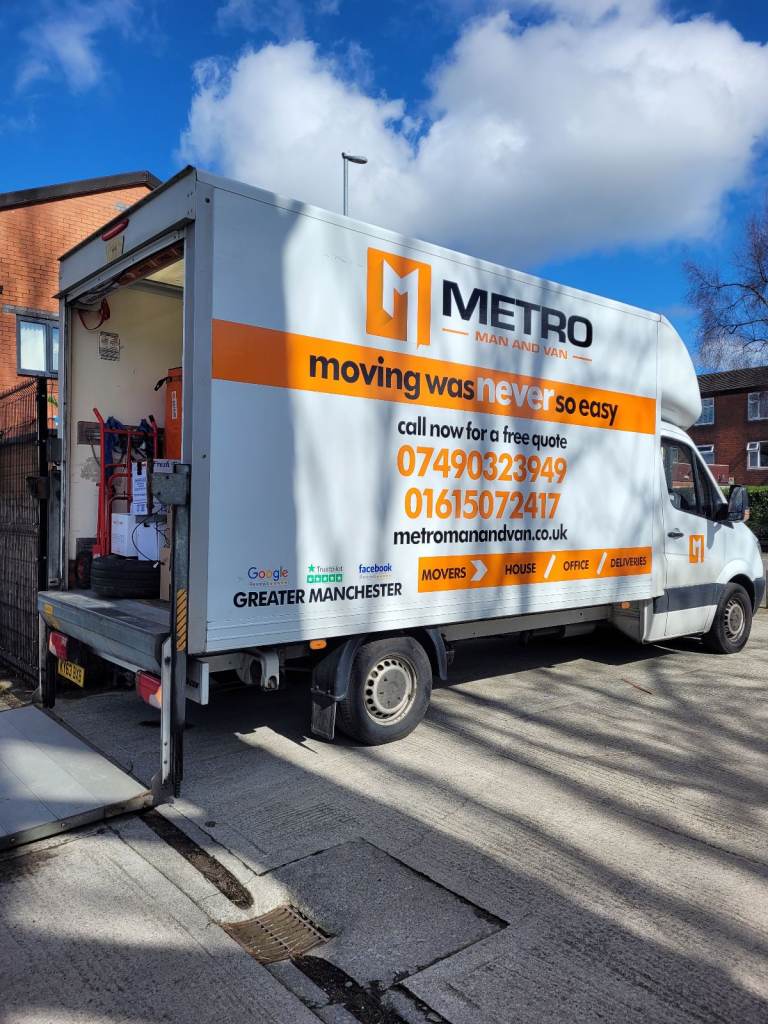 Metro Man And Van Stalybridge/Greater Manchester.