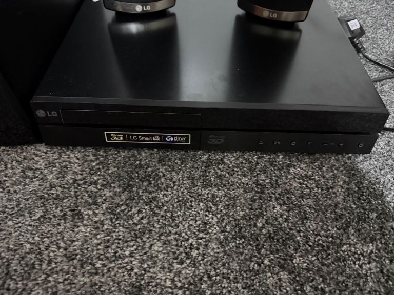LG 3D Smart Blu-ray Home Cinema 