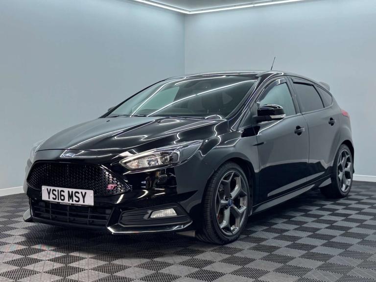 2016 Ford Focus 2.0 TDCi 185 ST-3 5dr HATCHBACK DIESEL Manual