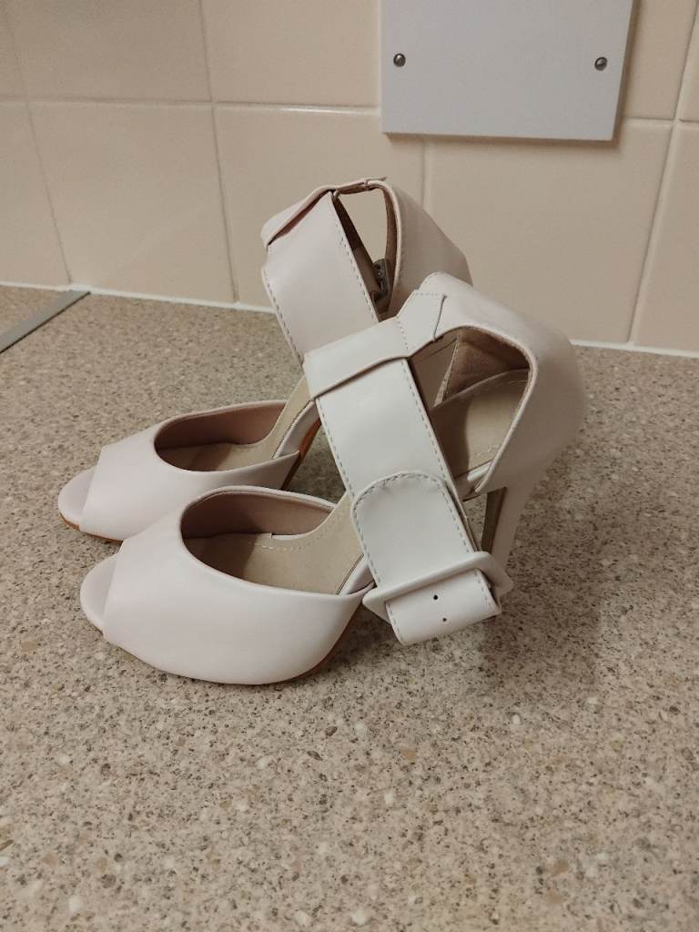 image for Ladies heels size 3 