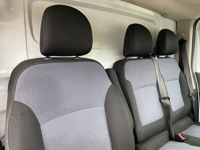 2017 Vauxhall Vivaro 2900 1.6CDTI 120PS H1 Van PANEL VAN DIESEL Manual