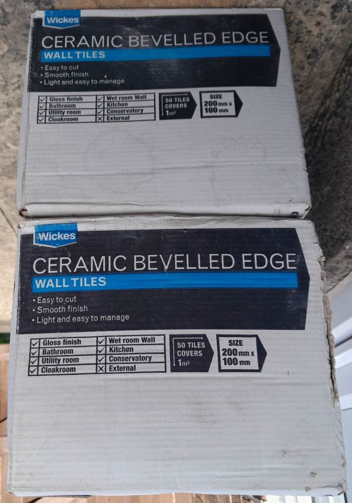 Wickes Ceramic Bevelled Edge Wall Tiles – 200mm x 100mm, New
