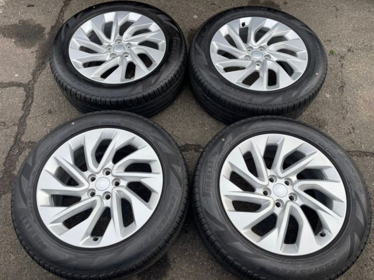 Genuine Land Rover Discovery alloy wheels and tyres - new take offs