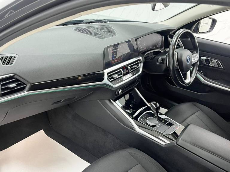 2022 BMW 3 Series 330e SE Pro 5dr Step Auto ESTATE PETROL/ELECTRIC Automatic