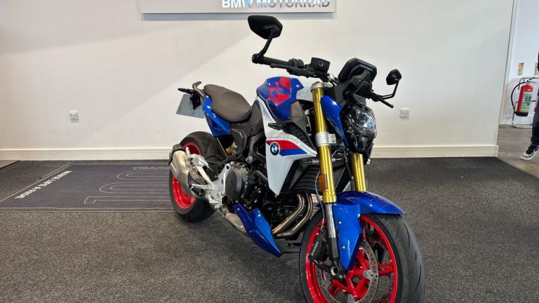 2026 BMW F900 BMW F900 R ROADSTER Petrol Manual