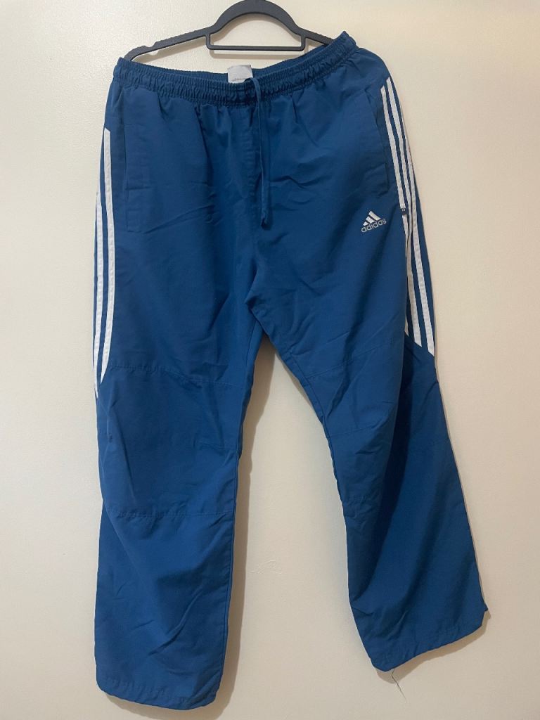 Adidas bottoms size 36 inches