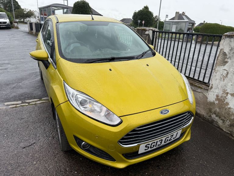 Ford, FIESTA, Hatchback, 2013, Manual, 1498 (cc), 5 doors