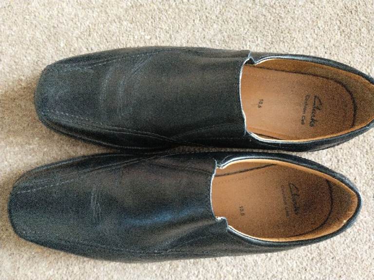 LEATHER SHOES/BLACK. SIZE 10.5. CLARKS. SMART/SLIP ON. AS NEW COND.