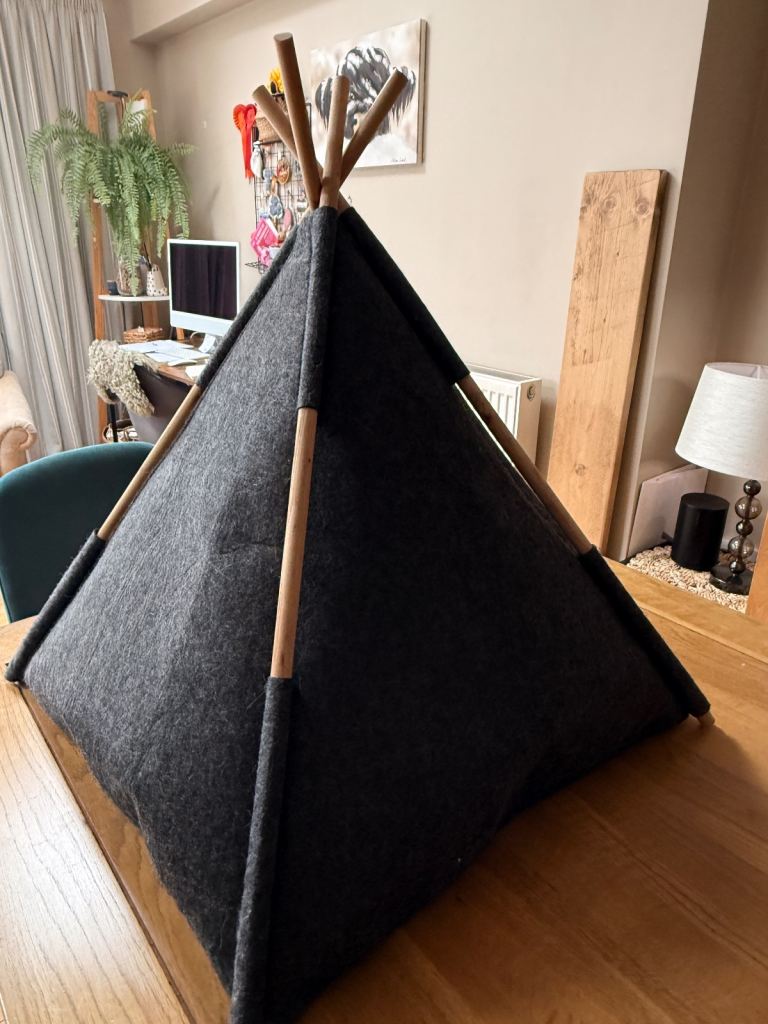 Trixie tipi pet bed