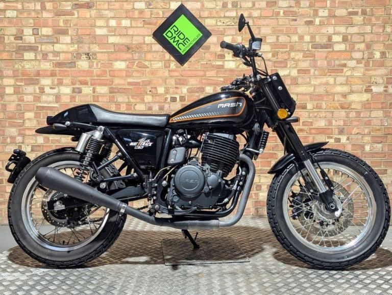 MASH MOTORCYCLES DIRT TRACK 650 2022  DEC 22. FSH. 2387 MILES. A BEAUTY.