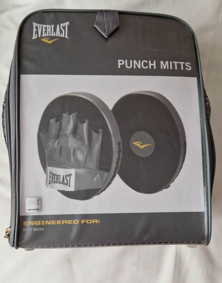 Everlast Punch Mitts – Brand New, Still in Packaging