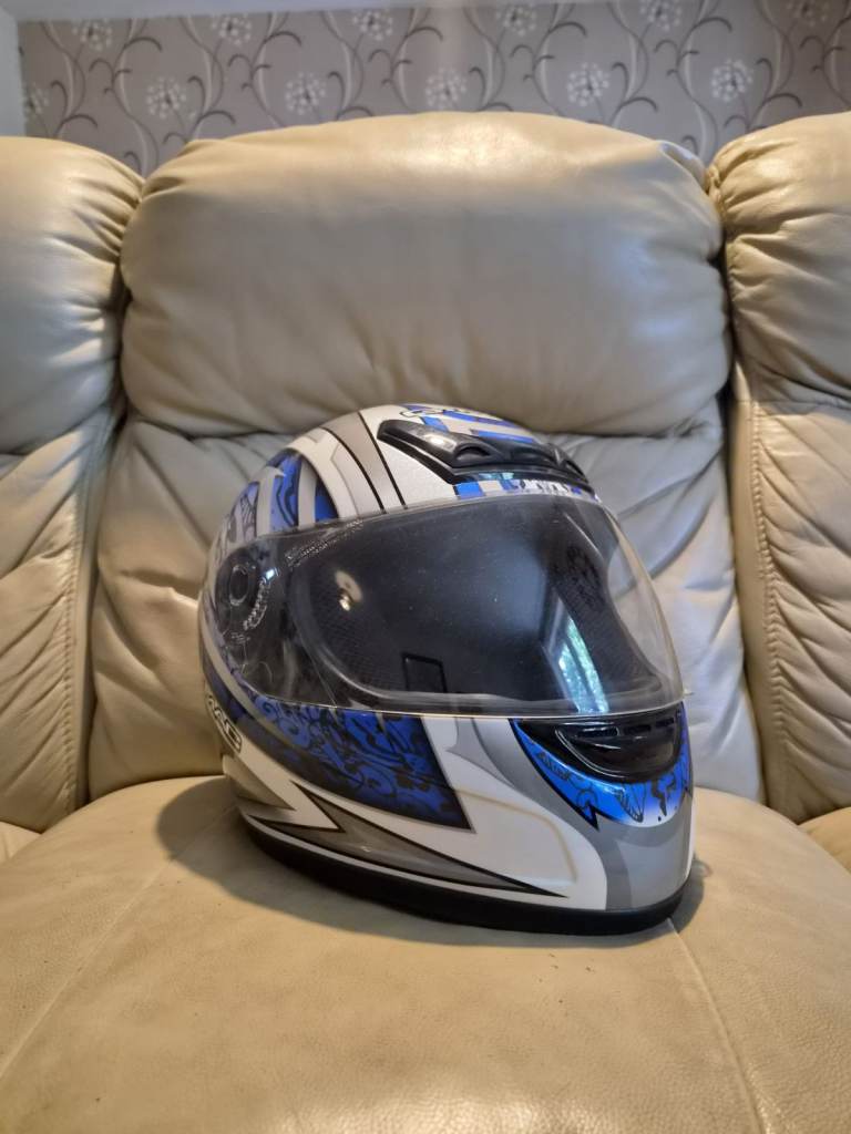 G-MAC FF311 Full Face Motorcycle Helmet – Large – Good Condition