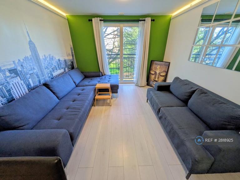 2 bedroom flat in Squires Court, Bristol, BS3 (2 bed) (#2818925)