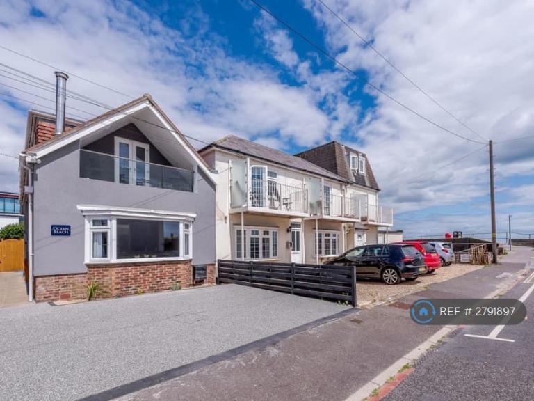 4 bedroom house in Outram Road, Bognor Regis, PO22 (4 bed) (#2791897)