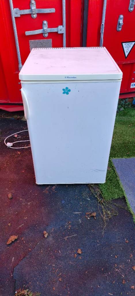 Free fridge 