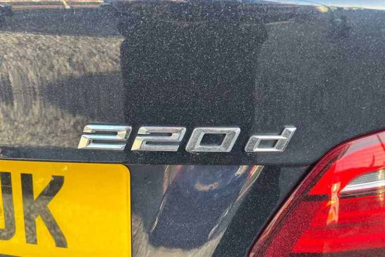 2018 BMW 2 Series 220d xDrive Luxury 5dr Step Auto HATCHBACK DIESEL Automatic