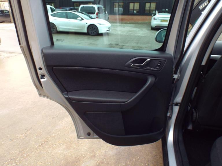  Skoda Yeti 2.0 TDI SE Outdoor 4WD Euro 5 5dr Diesel Manual