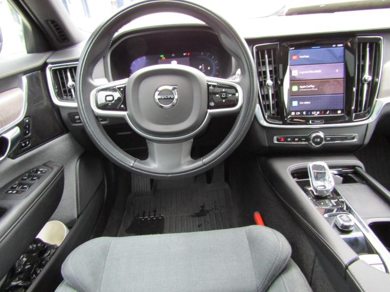 2022 Volvo V90 2.0 B4 MHEV INSCRIPTION AUTO EURO 6 (s/s) ESTATE 5DR PETROL LHD UK REG Estate Petr...