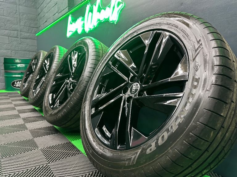 Genuine Audi Q7 4M 20” S Line Gloss Black alloy wheels 4M0601025BQ & 7.5mm+ Dunlops!