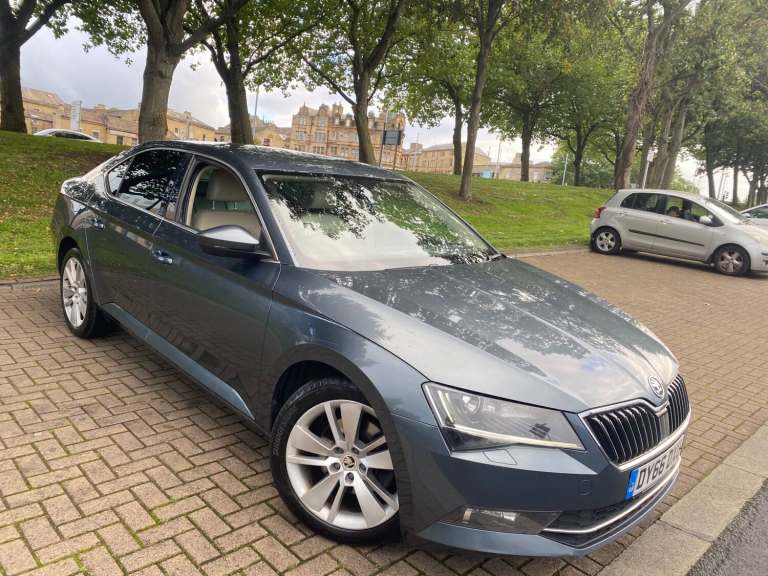 2016 Skoda Superb 2.0 TDI CR SE L Executive 5dr HATCHBACK Diesel Manual