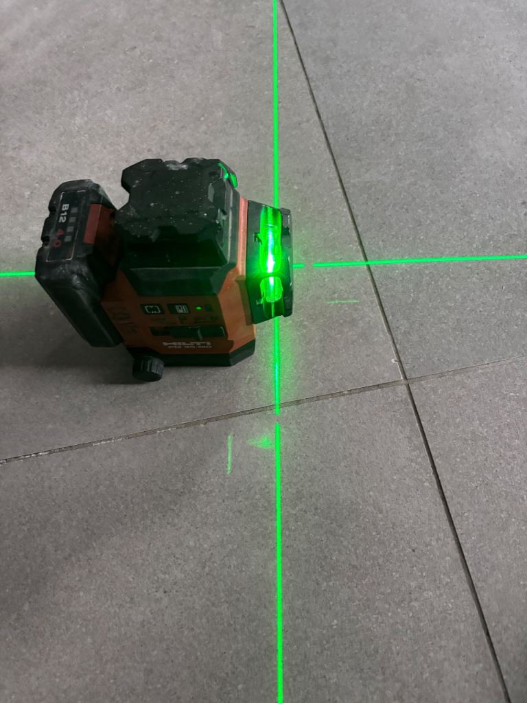 Hilti laser battery charger 100£ 