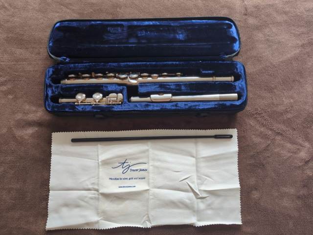 【クリーニングロッド付】Trevor James TJ10X ケース付 Trevor James TJ10x II flute with case, cleaning rod & cloth