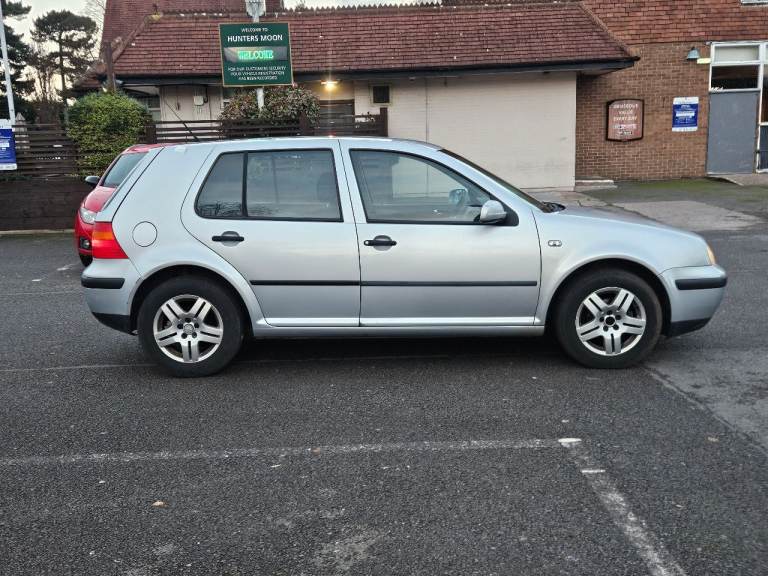 Volkswagen Golf 1.6 Petrol Automatic - 5dr - Ulez free - Long MOT - 1 previous keeper