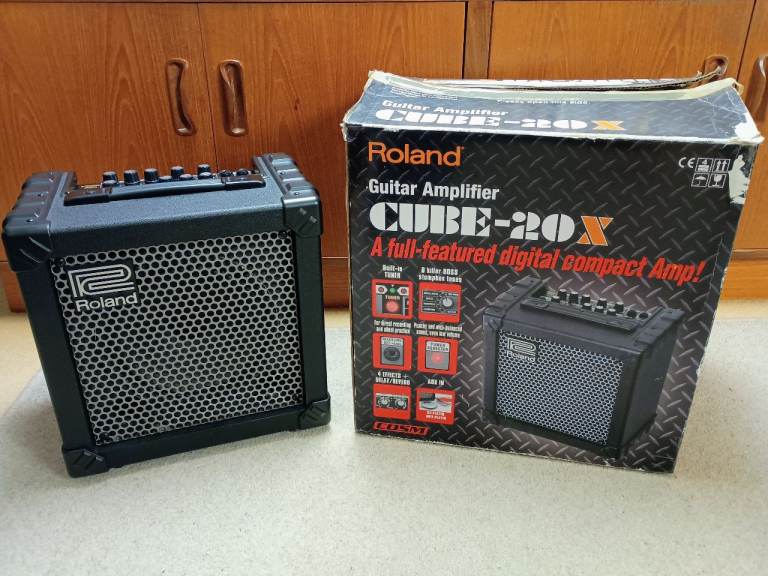 ROLAND CUBE 20X GUITAR AMP