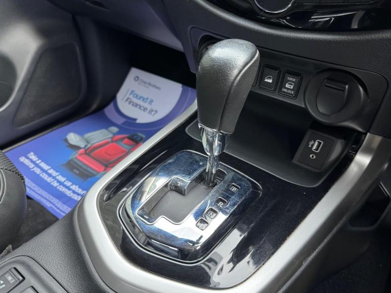 2020 Nissan Navara 2.3 dCi Tekna Auto 4WD Euro 6 4dr PICK UP Diesel Automatic