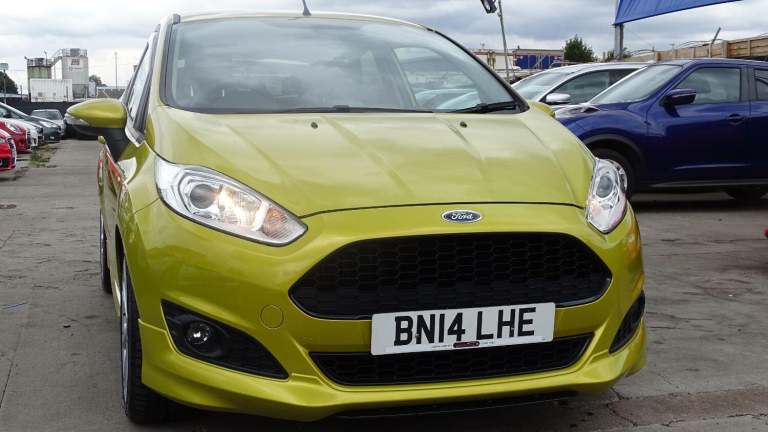FORD FIESTA 1.0 T EcoBoost Zetec S Yellow Manual Petrol 2014