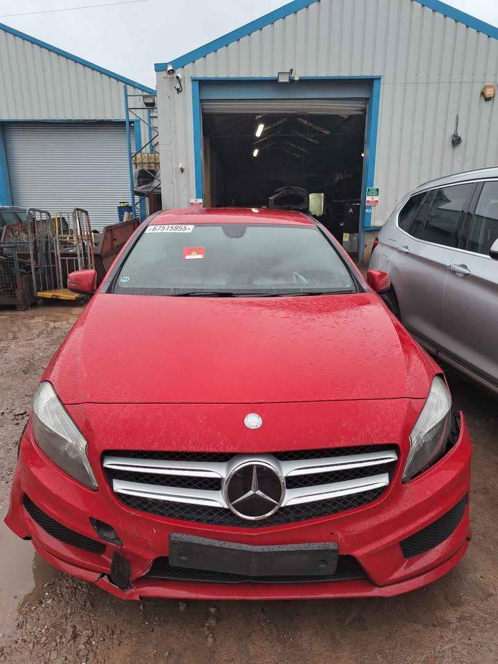 MERCEDES BENZ A CLASS A180 CDI AMG SPORT W176 PRE LCI DISMANTLING PARTS LIGHT WING BONNET DOOR HUB