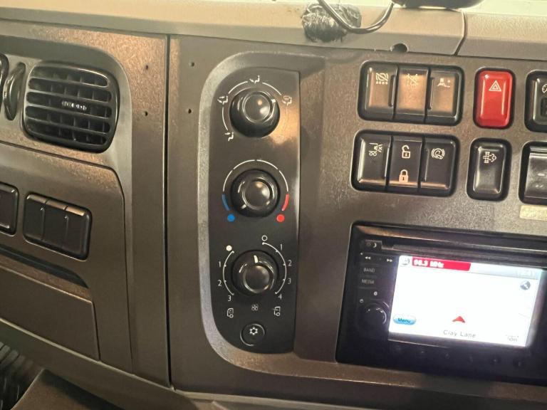 2018 DAF TRUCKS LF LF 280 FA 18T Wilcox Tipper NA DIESEL Automatic