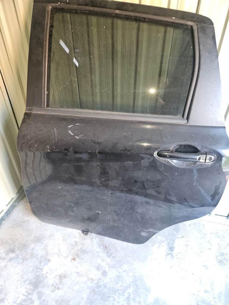 Nissan note mk2 passenger side rear door complete