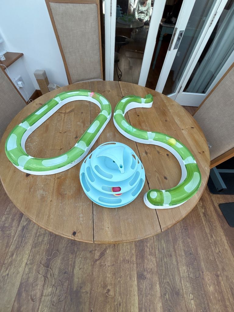 Cat toys 