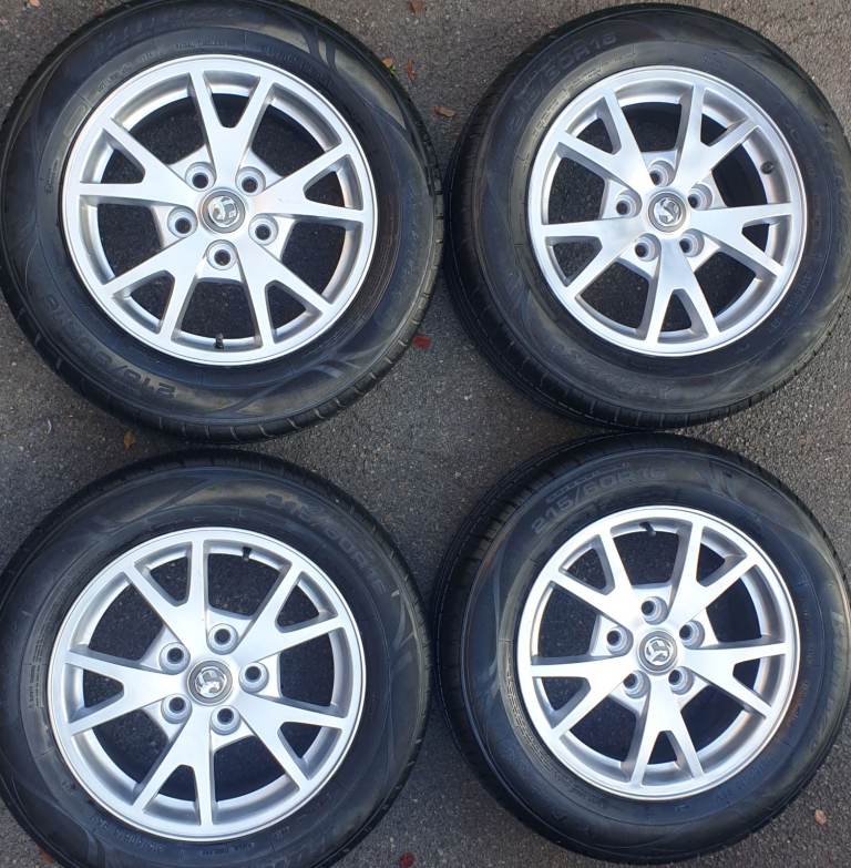 Set of 4 Insignia alloy wheels with tyres (5 x 120) (