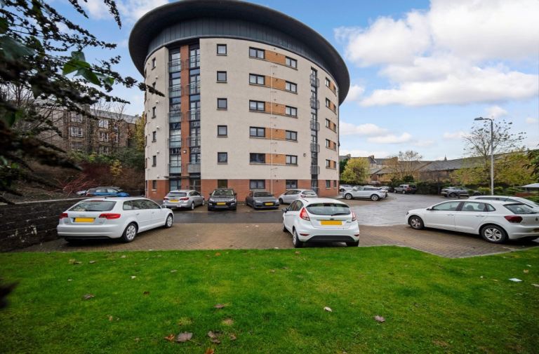 1 bedroom with separate bath/shower- Bills included.