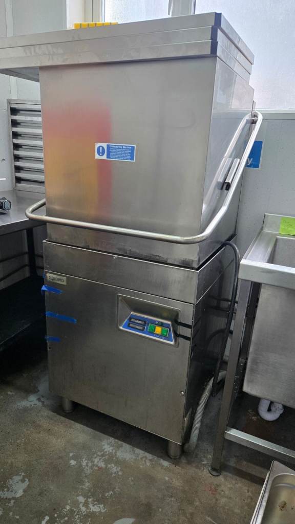 Commercial Dishwasher 