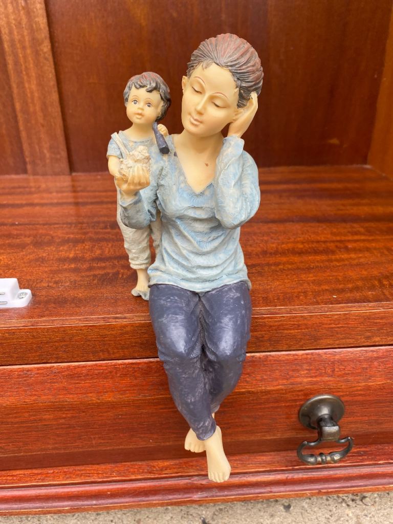 Decorative Figurine Mother and Child – Good Condition