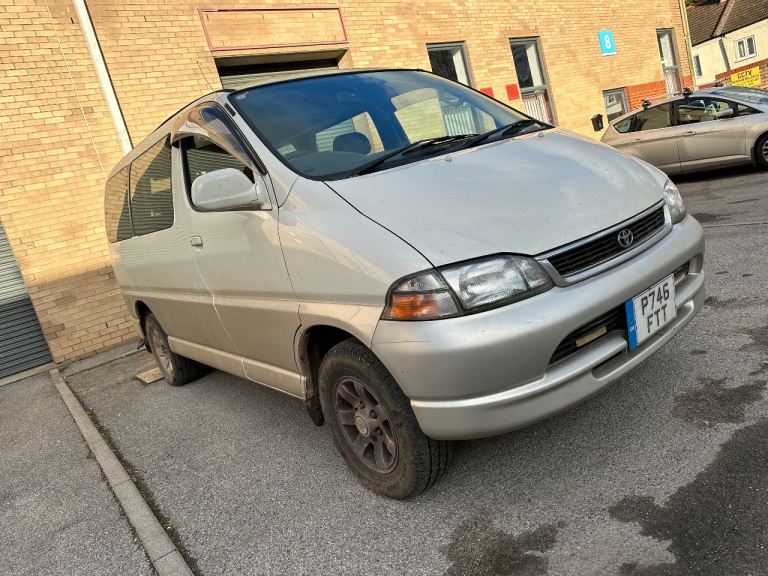 Toyota Hiace Granvia Supercustom reigus WANTED