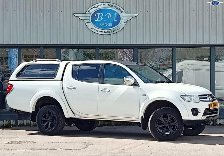 MITSUBISHI L200 2.5 DI-D Barbarian Black White Auto Diesel 2014
