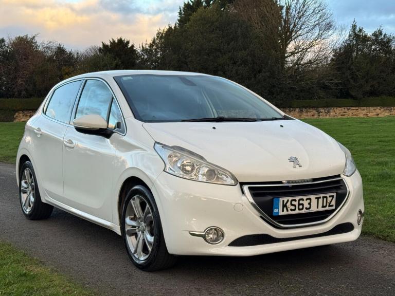 2014 Peugeot 208 1.4 HDi Allure 5dr HATCHBACK DIESEL Manual