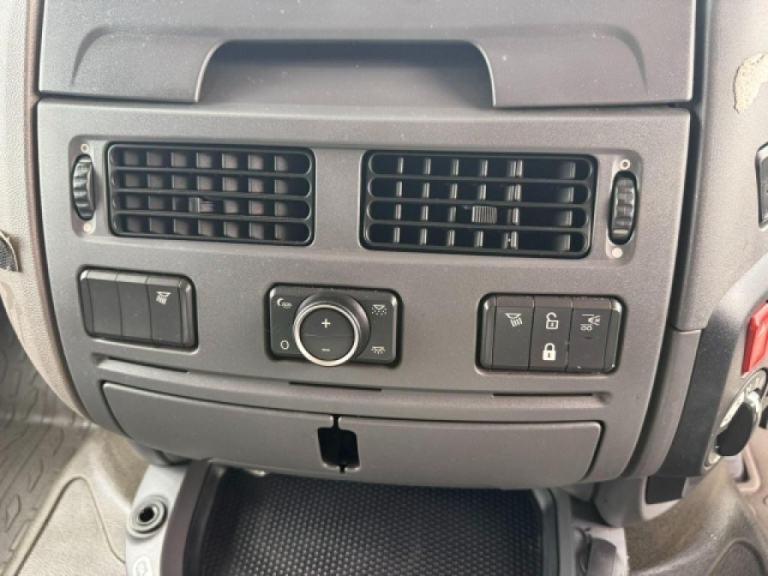 DAF XF 530 6x2 MID LIFT SLEEPER CAB TRACTOR UNIT